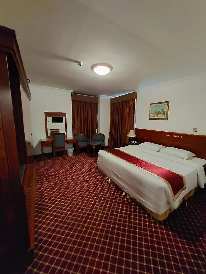 Ambassador Suites Jeddah 4*,